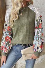 Load image into Gallery viewer, Printed Round Neck Long Sleeve Top
