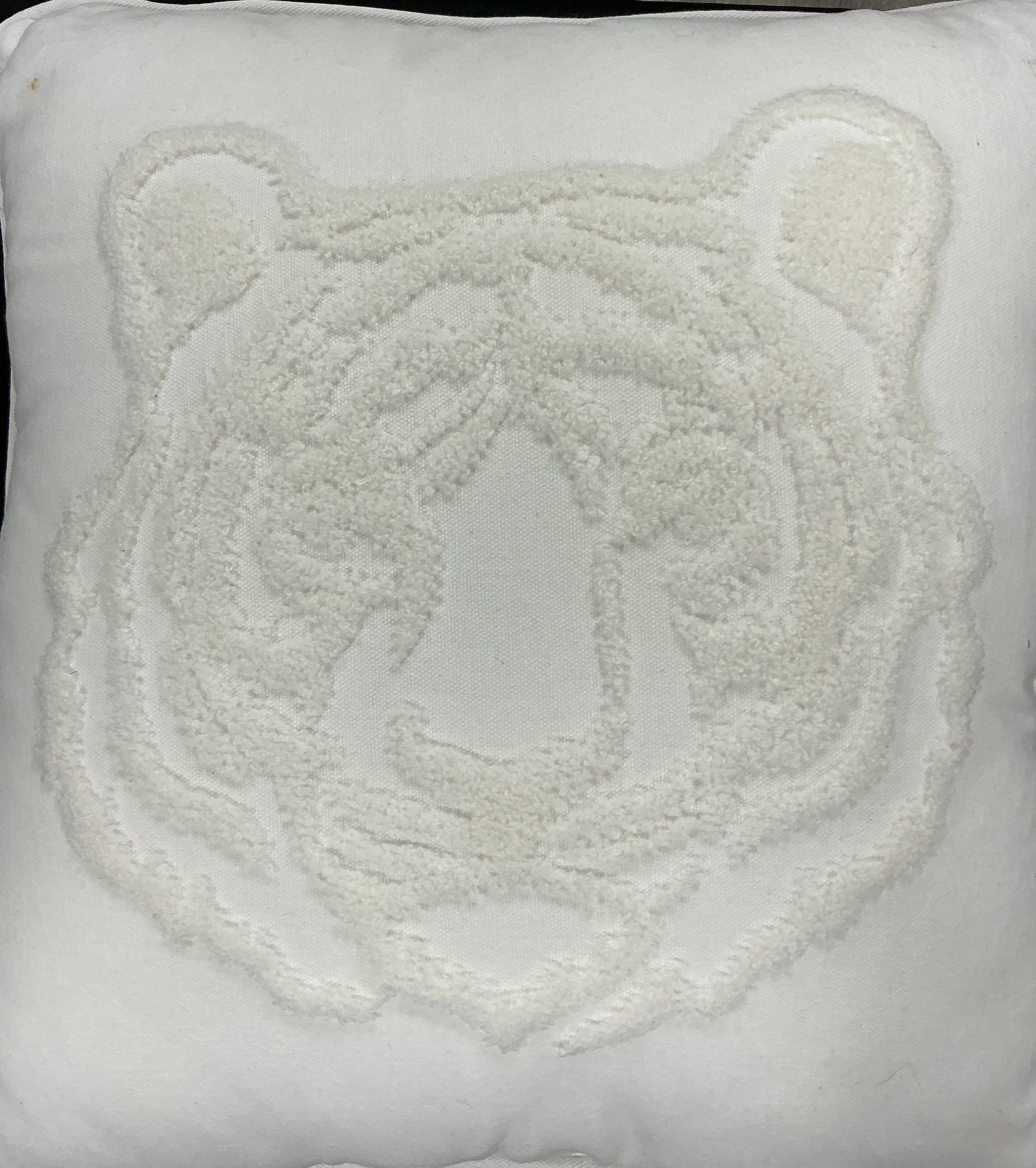 Tiger Pillow Soft White Gold 16x16