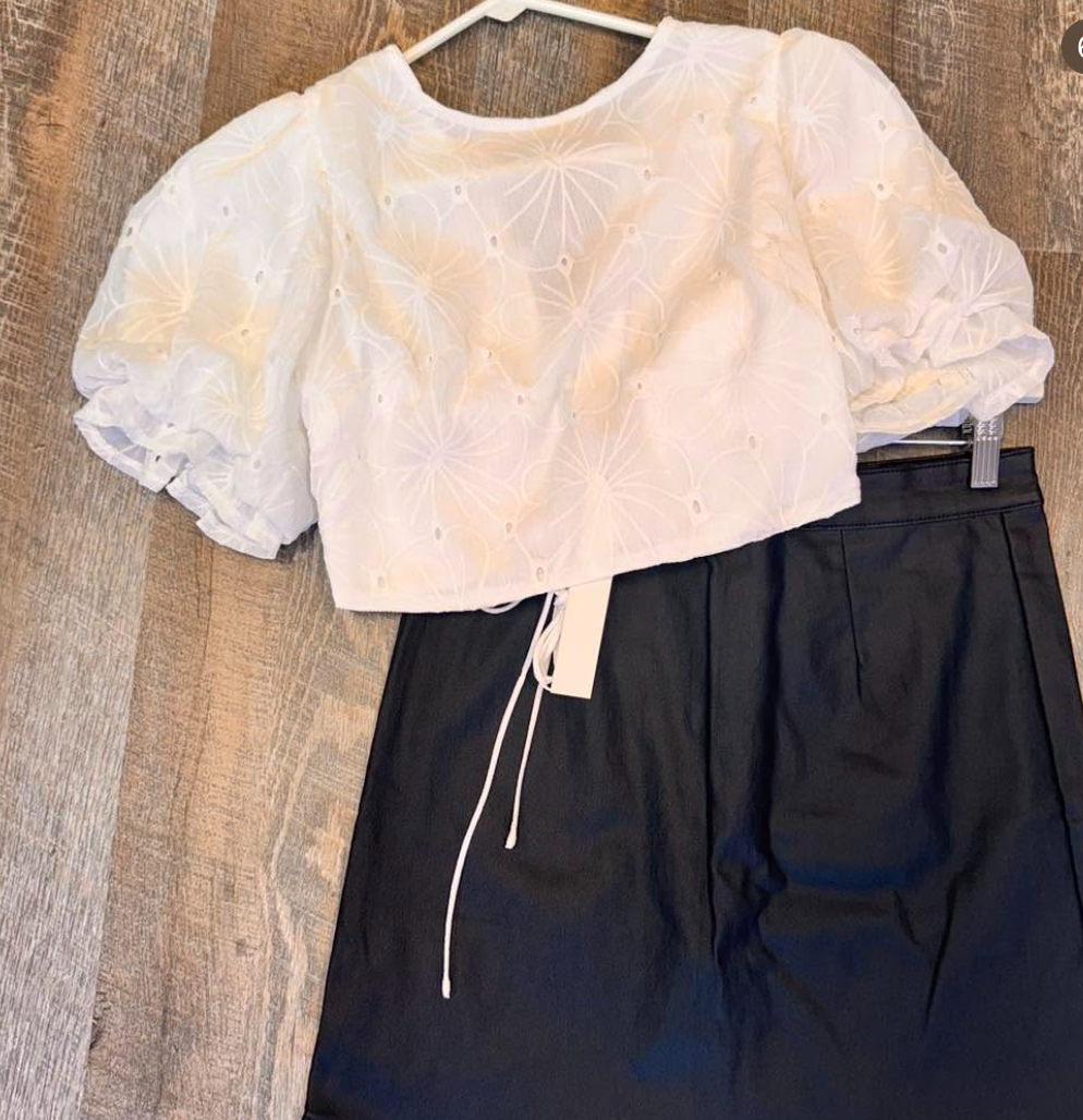 *Sale* Embroidery Lace Up back top