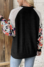 Load image into Gallery viewer, Printed Round Neck Long Sleeve Top
