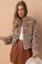 Load image into Gallery viewer, FAUX FUR JACKET