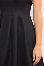 Load image into Gallery viewer, WAIST PINTUCK STRAP DRESS: Black / M