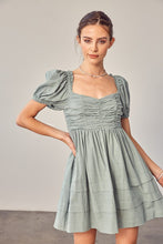Load image into Gallery viewer, FRONT RUCHED DETAIL PUFF SLEEVE DRESS