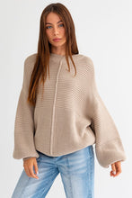 Load image into Gallery viewer, Ribbed Knitted Sweater