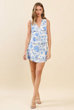 Load image into Gallery viewer, CS3874-Floral Print Subtle A Line Mini Skirt: White / M