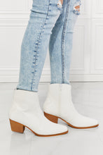 Load image into Gallery viewer, MMShoes Watertower Town Faux Leather Western Ankle Boots in White