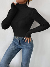 Load image into Gallery viewer, Ribbed Turtleneck Long Sleeve Sweater