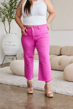 Load image into Gallery viewer, RFM Crop Chloe Full Size Tummy Control High Waist Raw Hem Jeans