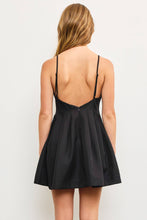 Load image into Gallery viewer, WAIST PINTUCK STRAP DRESS: Black / M
