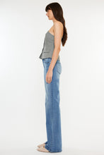 Load image into Gallery viewer, Kancan Ultra High Rise Cat&#39;s Whiskers Jeans