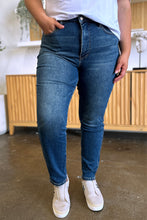 Load image into Gallery viewer, Judy Blue Full Size Tummy Control High Waist Slim Jeans