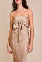 Load image into Gallery viewer, Strapless Front Tie Bias Cut Dress: Khaki-blush Abstract / XS