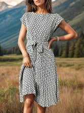 Load image into Gallery viewer, Printed Cap Sleeve Tie Waist Dress