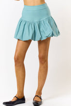 Load image into Gallery viewer, BK22766 STRETCH FLARE BUBBLE MINI SKIRT: OFF WHITE / S