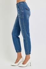 Load image into Gallery viewer, RISEN Full Size High Rise Ankle Jogger Jeans