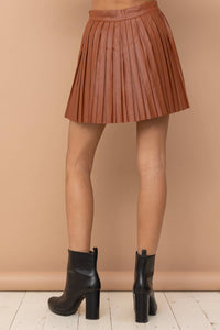 PU PLEATED MINI SKIRT (ST# FRSK1382W): BROWN