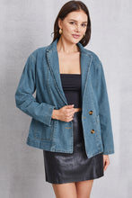 Load image into Gallery viewer, Pocketed Button Up Denim Jacket