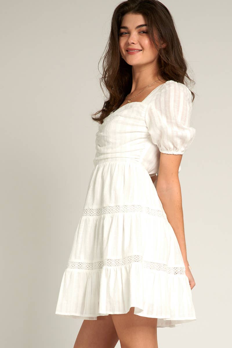 Puff Sleeve Sweetheart Neckline Mini Dress: S / White Puff Sleeve Sweetheart Neckline Mini Dress: S / White