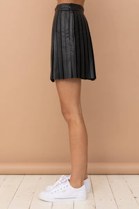 PU PLEATED MINI SKIRT (ST# FRSK1382W): BROWN