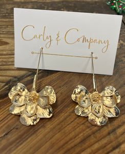 Gold dangle petal flower earring