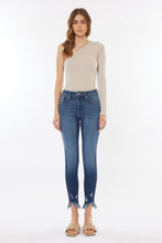 Load image into Gallery viewer, Kancan Raw Hem High Waist Cropped Jeans