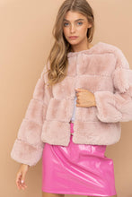 Load image into Gallery viewer, FAUX FUR JACKET