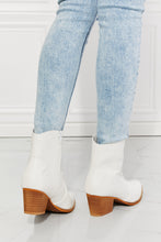 Load image into Gallery viewer, MMShoes Watertower Town Faux Leather Western Ankle Boots in White