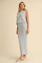 Load image into Gallery viewer, SWEATER SLEEVELESS TOP AND MAXI PENCIL SKIRT SET