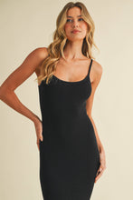 Load image into Gallery viewer, CONTRAST RUFFLED BOTTOM HEM SLEEVELESS KNIT MAXI