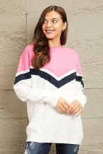 Load image into Gallery viewer, e.Luna Chevron Pullover Sweater