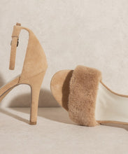 Load image into Gallery viewer, OASIS SOCIETY Hadley   Feather Heels