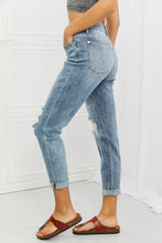 Load image into Gallery viewer, Judy Blue Malia Full Size Mid Rise Boyfriend Jeans