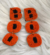 Load image into Gallery viewer, Halloween be Beaded Earrings