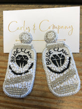 Load image into Gallery viewer, Bride Claw Beaded Earrings